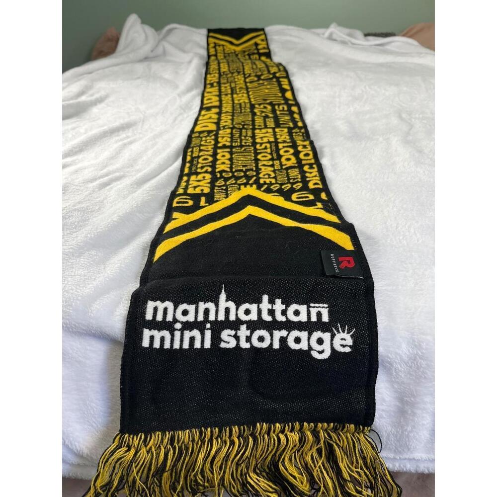 Ruffneck Manhattan Mini Storage Mart Scarf Black Yellow Knit Soccer Style Fringe